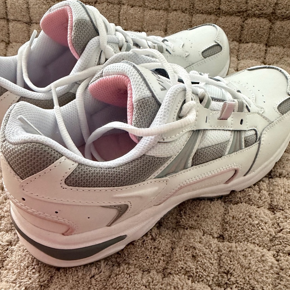 Vionic Women's White 23 Walk Athletic Sneakers with Gray and Pink Accents
